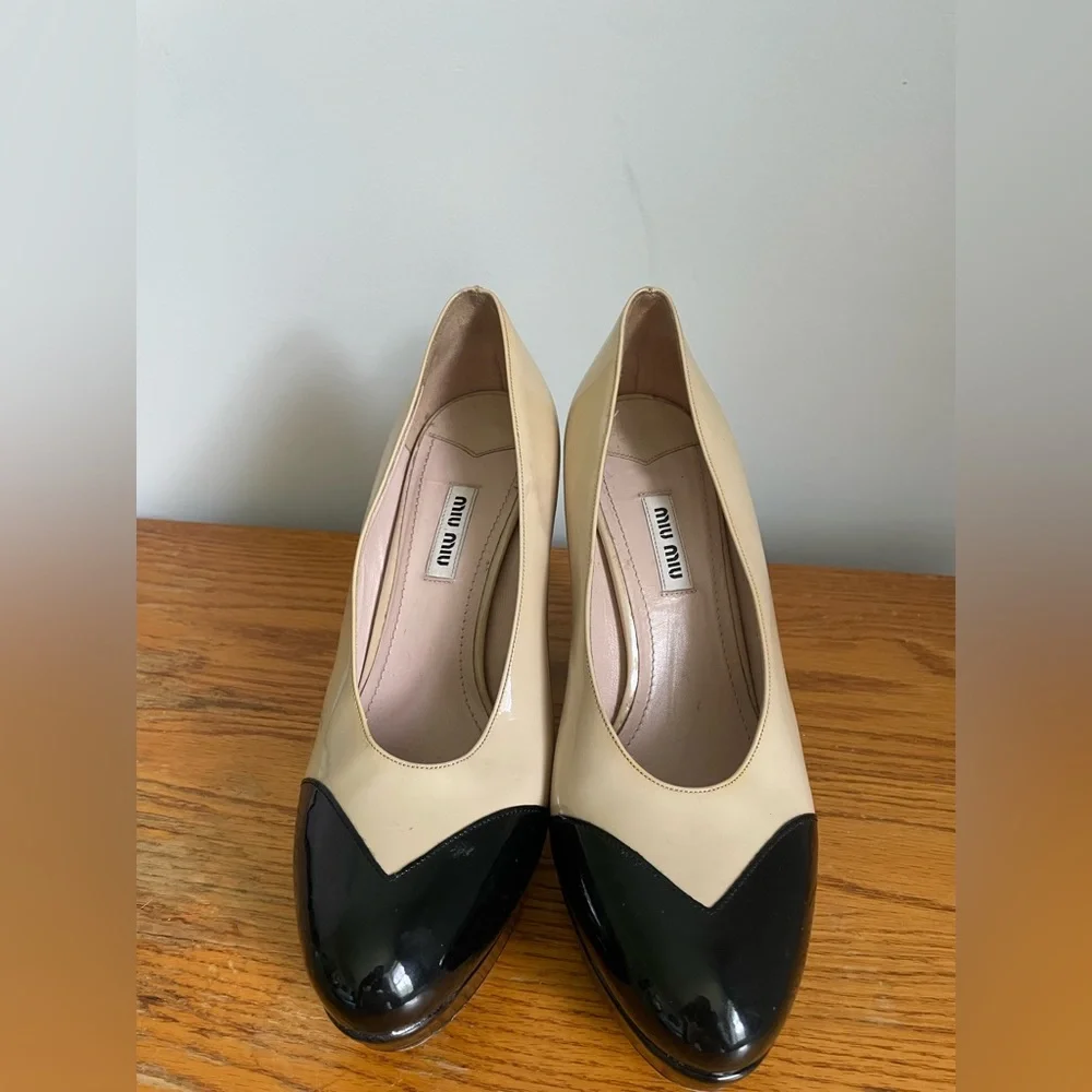 Miu Miu Patent Leather Block Heels Womens Size 39 - Picture 3 of 9